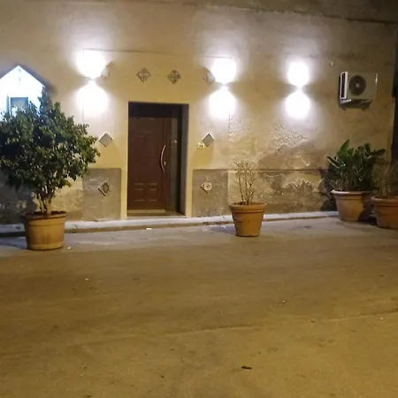 A Casuzza Ra Zisa דירה *